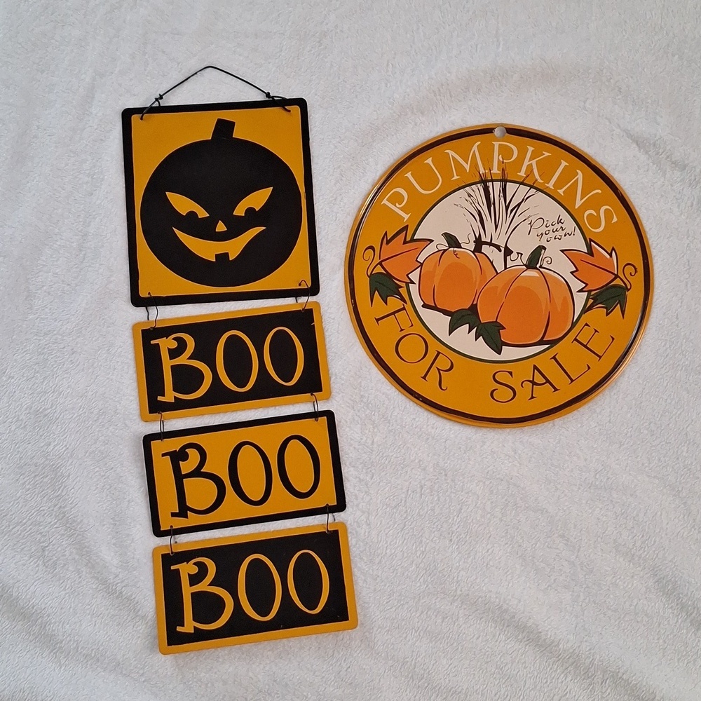 2 Enamel Metal Holloween Signs